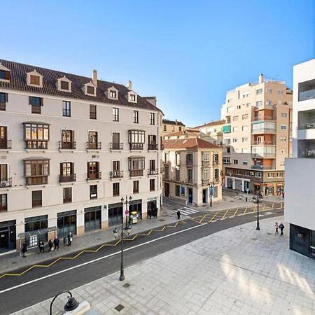 Amplio Piso En Atarazanas Apartment Malaga Luaran gambar